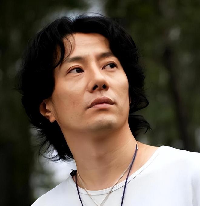 黑豹乐队窦唯__窦唯为什么离开黑豹乐队