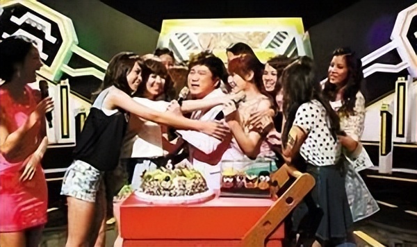 _dnff1天王赛女主持_天王主持黄赌毒的是谁