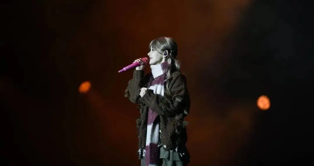 _上派宾果网咔招人_男朋友喜欢头挨头