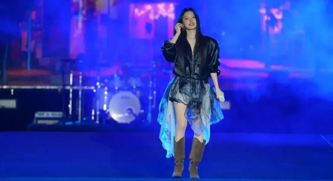 男朋友喜欢头挨头_上派宾果网咔招人_