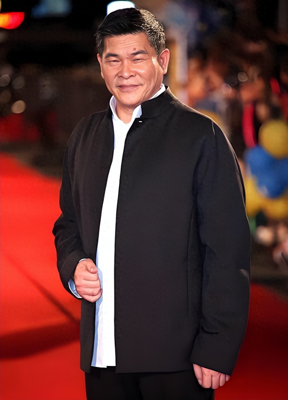 著名主持人“玩”黑老大的女人之后……