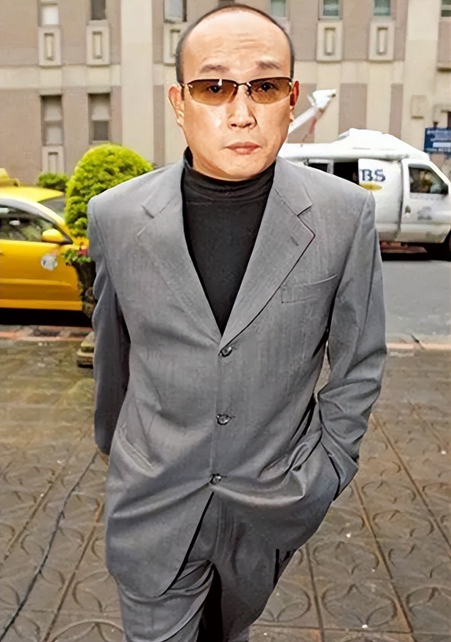 著名主持人“玩”黑老大的女人之后……__著名主持人“玩”黑老大的女人之后……