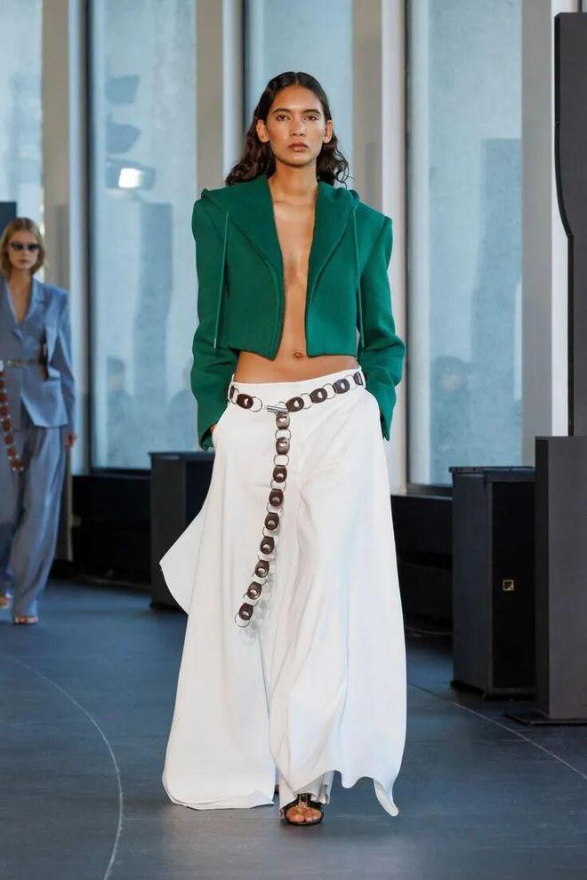 春夏流行色2021_2022春夏流行色彩_