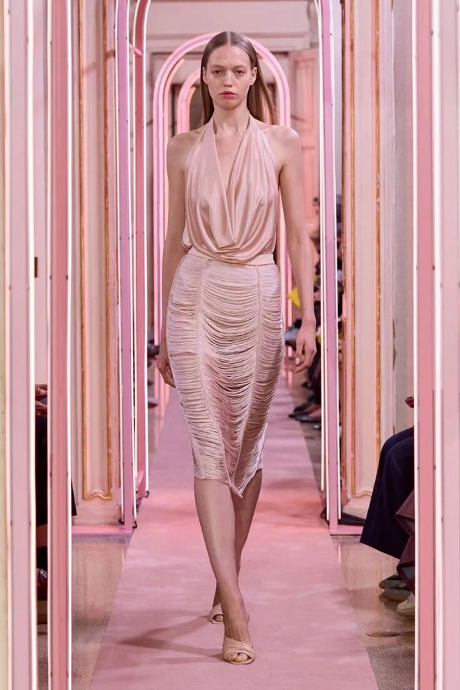 _2022春夏流行色彩_春夏流行色2021