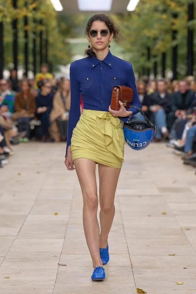 春夏流行色2021__2022春夏流行色彩