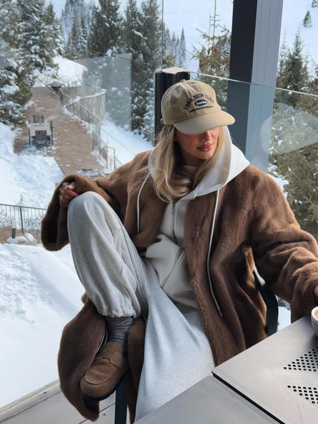 室外0度,到底谁还在花心思穿搭啊?__室外0度,到底谁还在花心思穿搭啊?