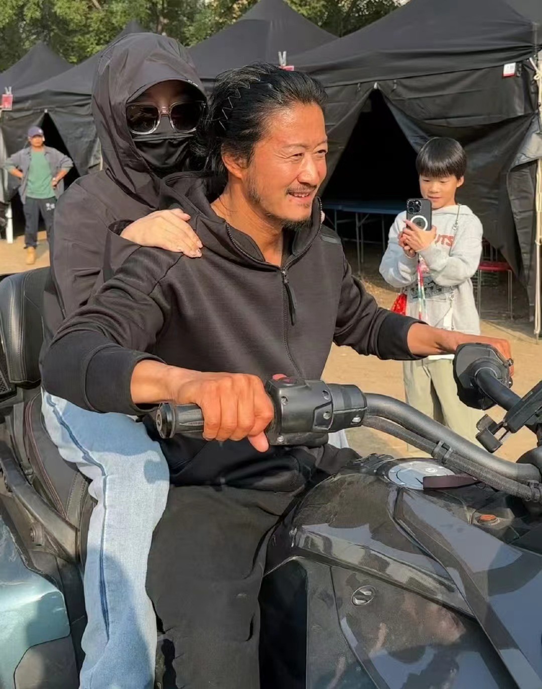 _陆毅老婆鲍蕾身高_陆毅老婆鲍蕾整容