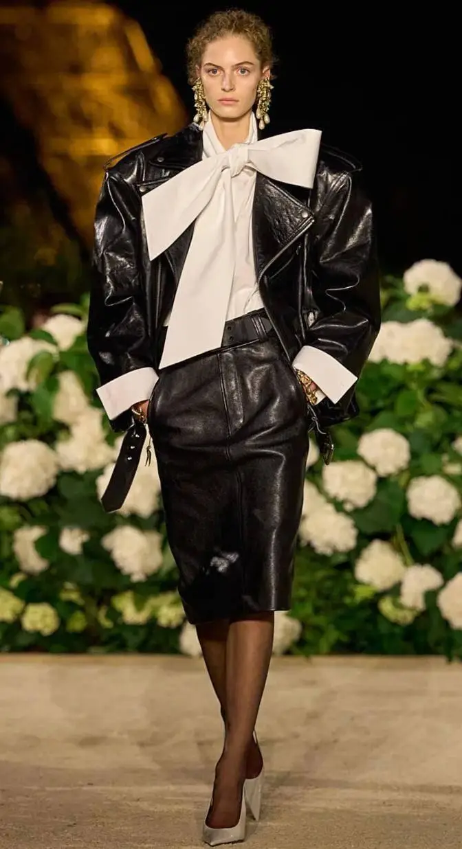 _这件单品才是冬季“顶流”！从0℃穿到20℃，一件搞定所有时髦_这件单品才是冬季“顶流”！从0℃穿到20℃，一件搞定所有时髦