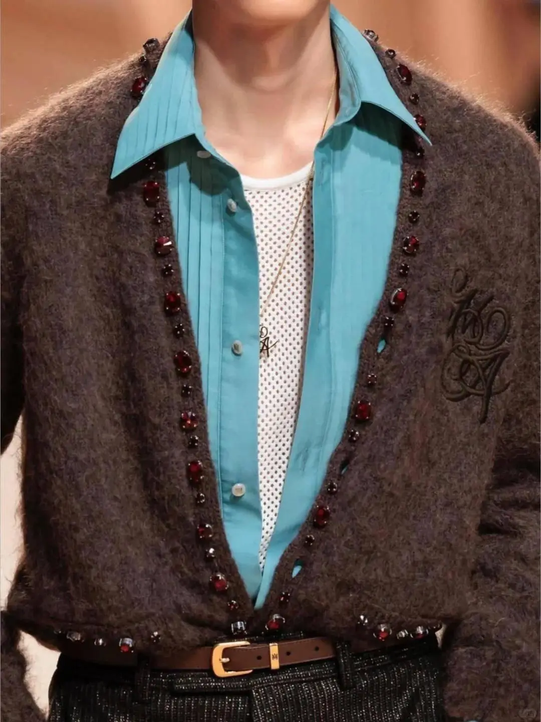 _这件单品才是冬季“顶流”！从0℃穿到20℃，一件搞定所有时髦_这件单品才是冬季“顶流”！从0℃穿到20℃，一件搞定所有时髦