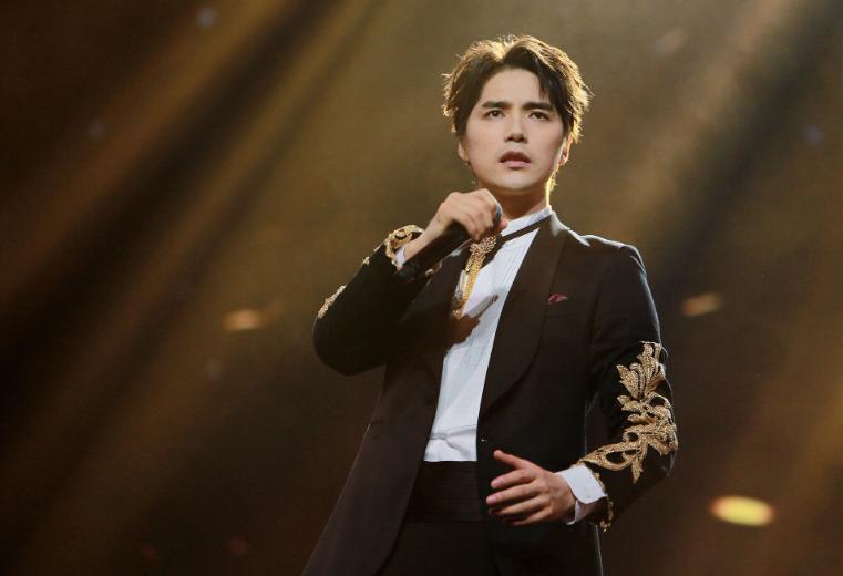 _玩不起就别玩！《歌手2025》官网评论区被骂翻了_玩不起就别玩！《歌手2025》官网评论区被骂翻了