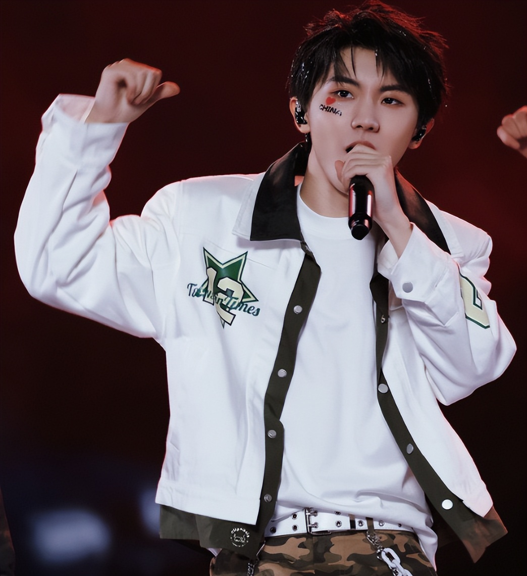 玩不起就别玩！《歌手2025》官网评论区被骂翻了_玩不起就别玩！《歌手2025》官网评论区被骂翻了_