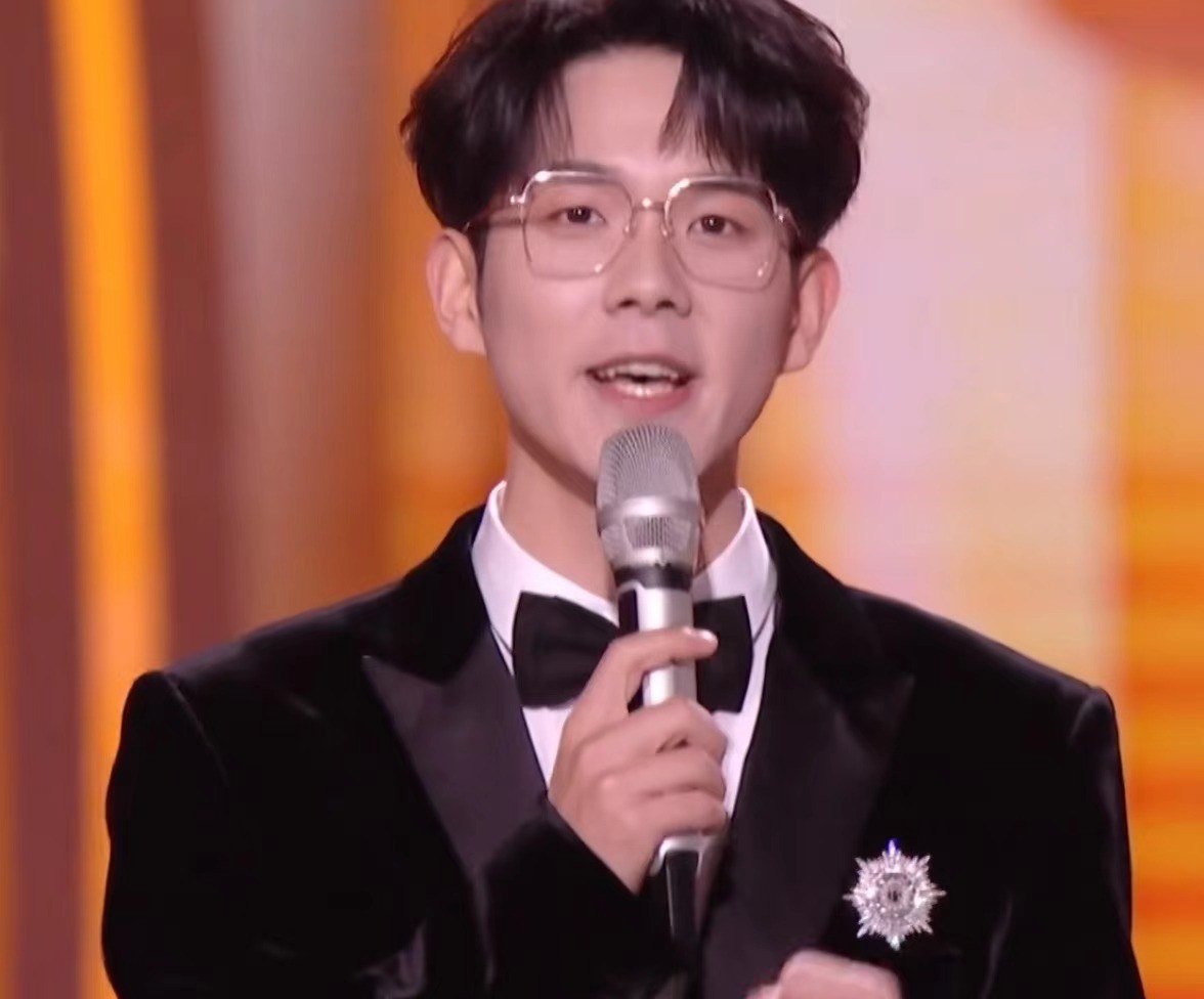 _湖南卫视跨年晚会开场舞是谁_今年湖南跨年晚会主持人是谁