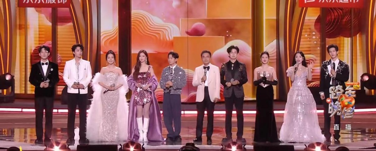 湖南卫视跨年晚会开场舞是谁_今年湖南跨年晚会主持人是谁_