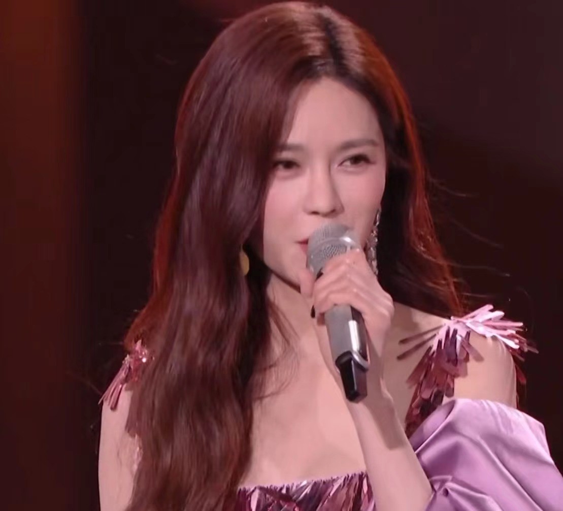 _湖南卫视跨年晚会开场舞是谁_今年湖南跨年晚会主持人是谁