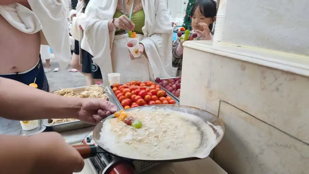 乌当：一池温暖润人心 碧泉氤氲引客至_乌当：一池温暖润人心 碧泉氤氲引客至_