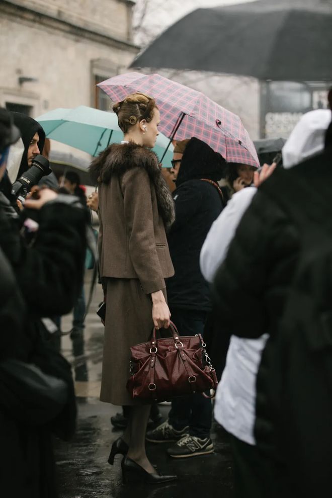 穿衬衫应该穿什么外套__班服冬天十年外套