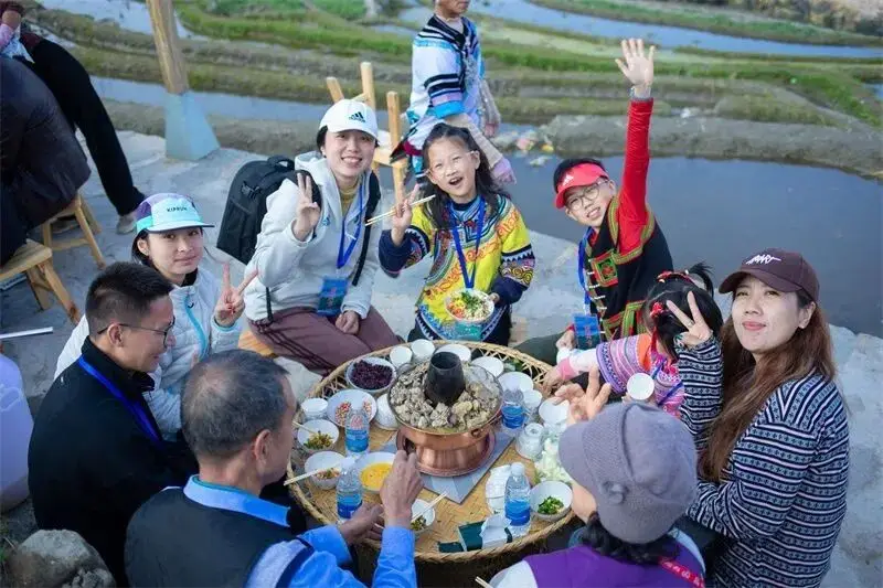 金凤花开歌曲云南民歌_去云南玩最好几月份去_