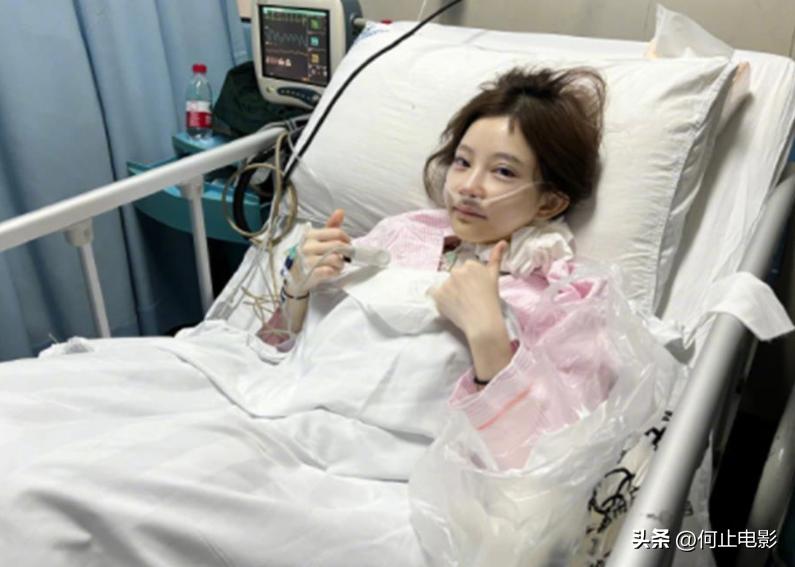 抗癌归来的冯提莫，力挺“直播禁美颜”，素颜后恶心的一幕上演了__抗癌归来的冯提莫，力挺“直播禁美颜”，素颜后恶心的一幕上演了