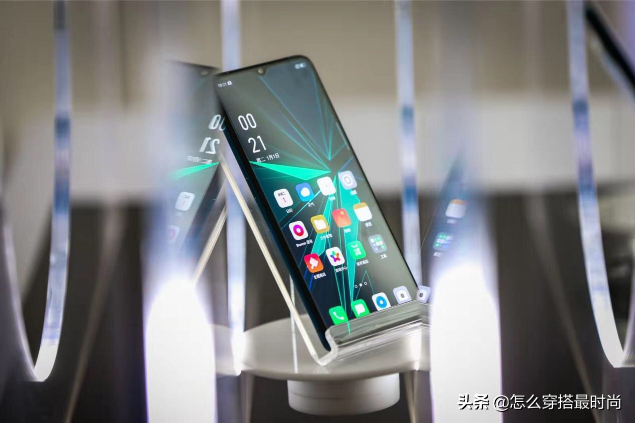 刘雯个人资料男朋友__刘雯现在男朋友是谁