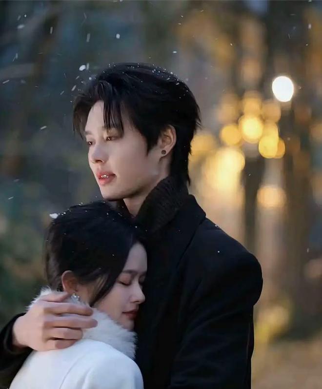 红果年度短剧出炉，《家里家外2》未上榜，第一颇有争议__红果年度短剧出炉，《家里家外2》未上榜，第一颇有争议