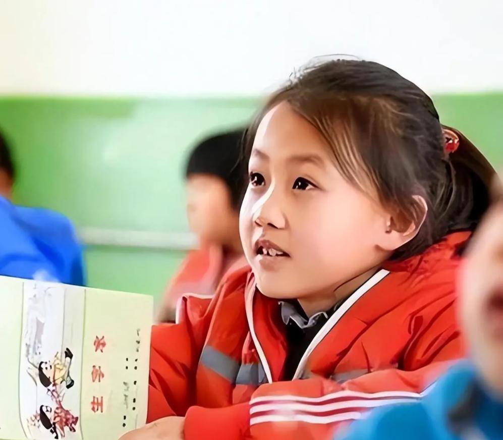 没钱还硬装？宁夏一笑成名拒绝百万签约的小女孩，现在成了这样_没钱还硬装？宁夏一笑成名拒绝百万签约的小女孩，现在成了这样_