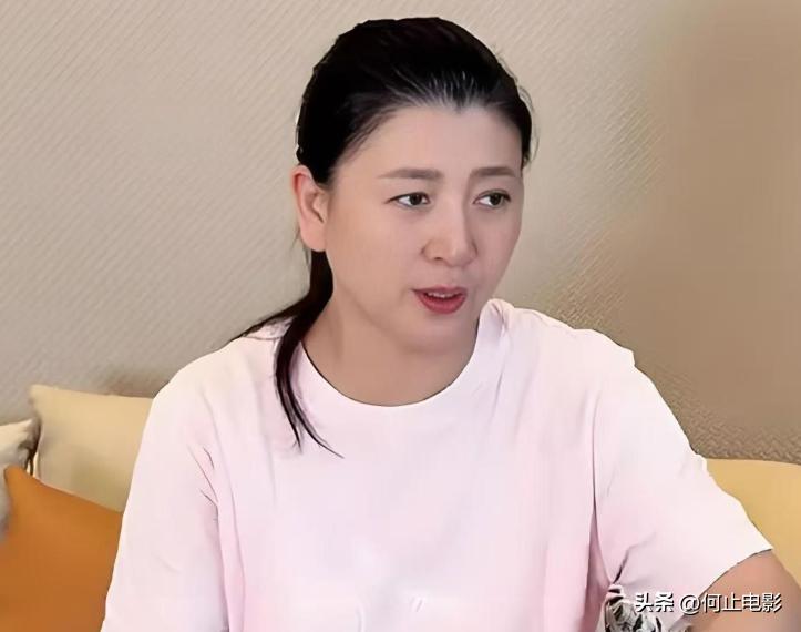 闫凤琴的简介_闫凤霞现状_