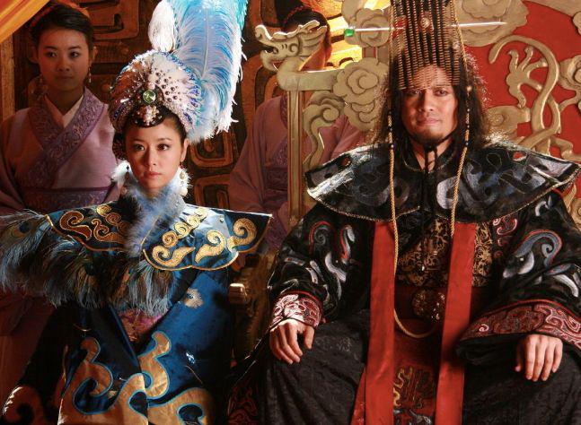 赔礼夫人又折兵_赔了夫人折兵的故事简介_