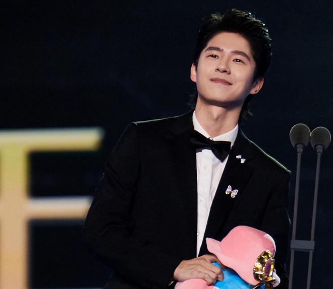 赵丽颖vs迪丽热巴_赵丽颖做配角的剧_