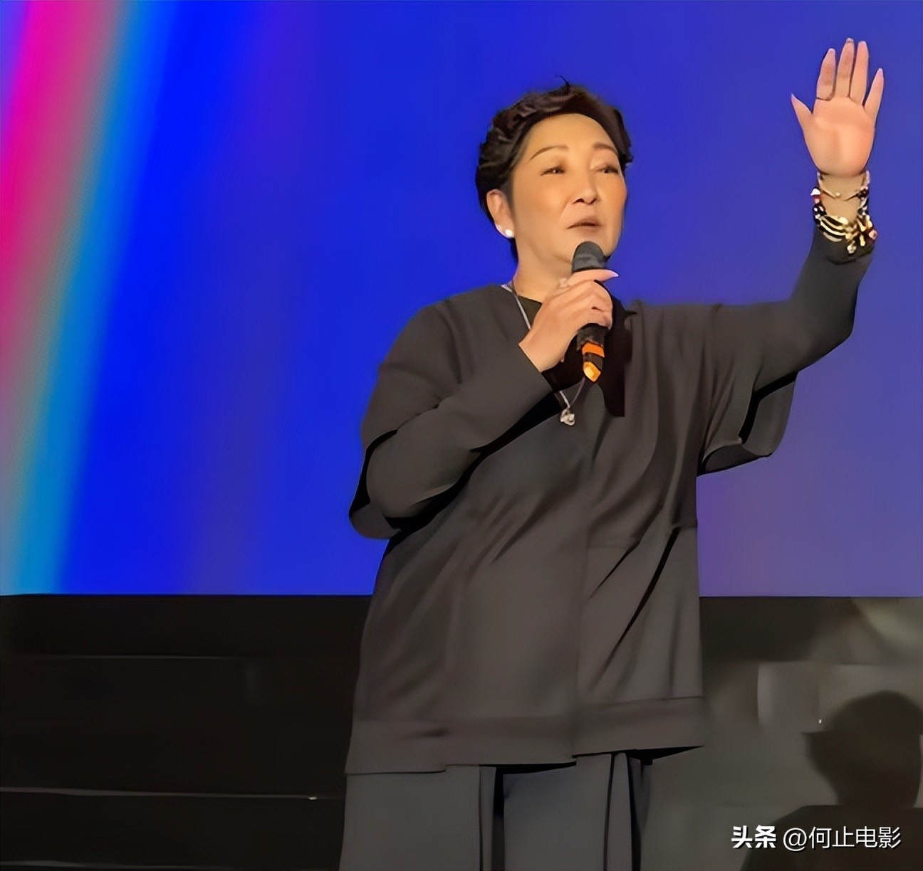 她是最美“李莫愁”，爱上有妇之夫未成年生娃，如今老得认不出__她是最美“李莫愁”，爱上有妇之夫未成年生娃，如今老得认不出