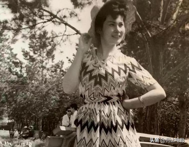 她的地位比肩赵忠祥，一辈子未婚无儿无女，却被称为了不起的人__她的地位比肩赵忠祥，一辈子未婚无儿无女，却被称为了不起的人