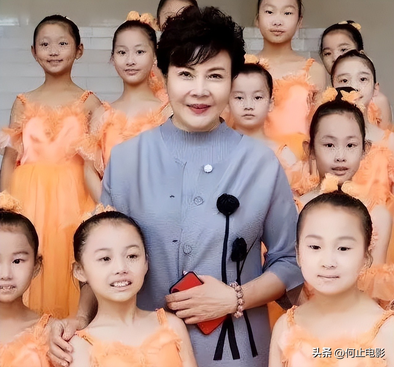 她的地位比肩赵忠祥，一辈子未婚无儿无女，却被称为了不起的人_她的地位比肩赵忠祥，一辈子未婚无儿无女，却被称为了不起的人_