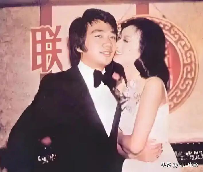 赵雅芝在敬老院探访同龄老人__63岁的赵雅芝在养老院