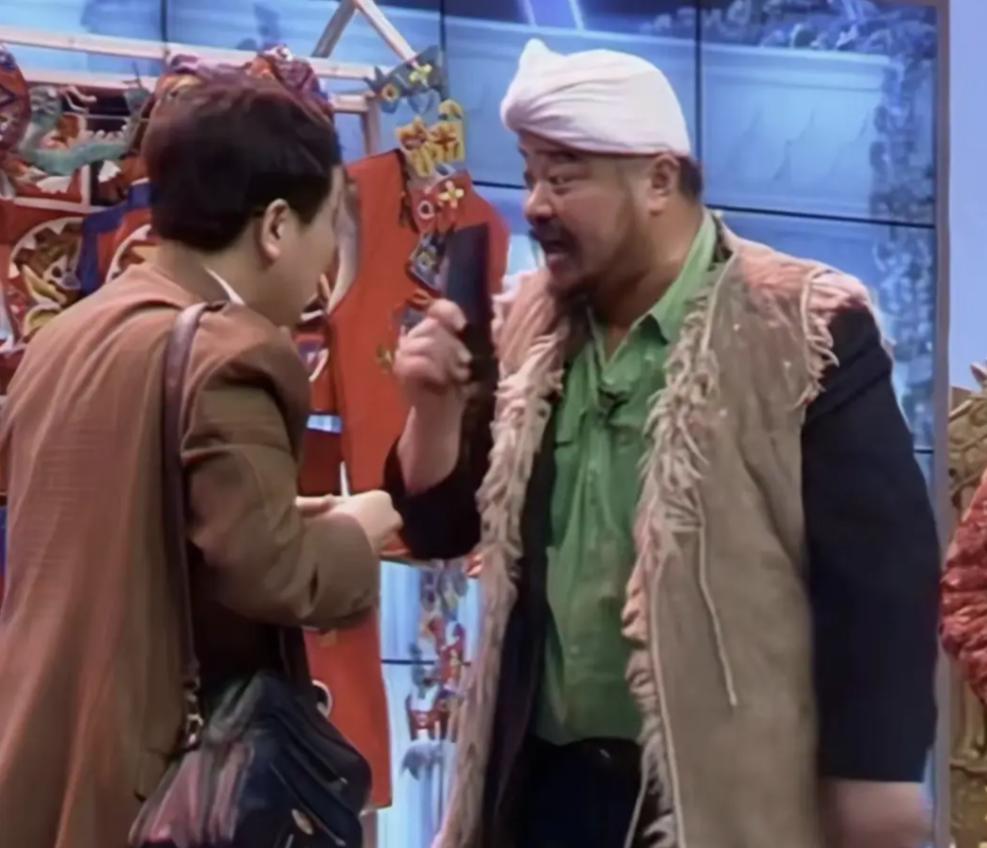 每天2包烟，顿顿8两白酒，70岁李琦跟去世前杨少华状态如出一辙__每天2包烟，顿顿8两白酒，70岁李琦跟去世前杨少华状态如出一辙