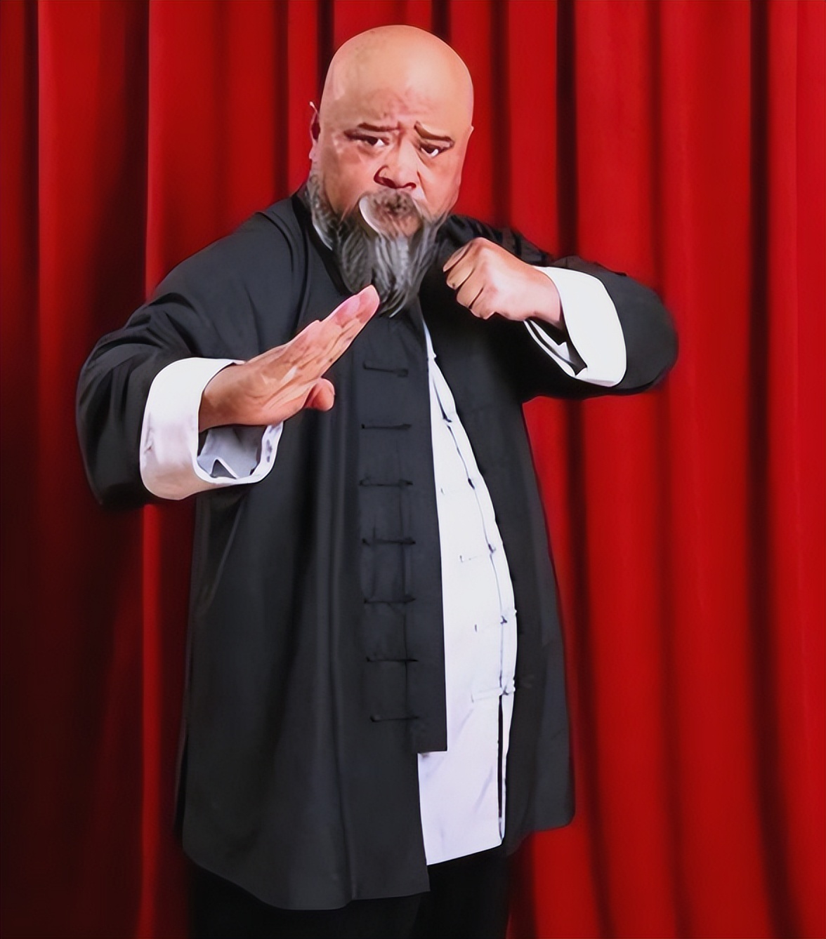 _每天2包烟，顿顿8两白酒，70岁李琦跟去世前杨少华状态如出一辙_每天2包烟，顿顿8两白酒，70岁李琦跟去世前杨少华状态如出一辙