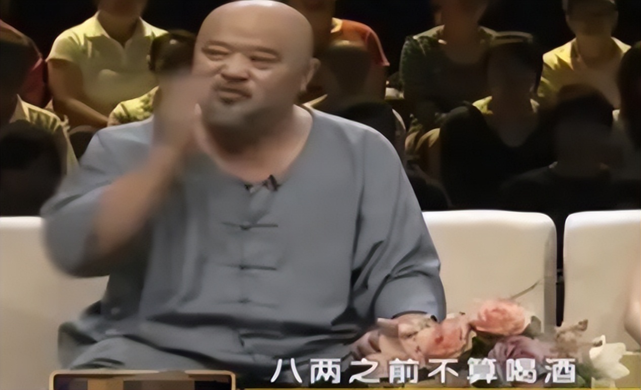 _每天2包烟，顿顿8两白酒，70岁李琦跟去世前杨少华状态如出一辙_每天2包烟，顿顿8两白酒，70岁李琦跟去世前杨少华状态如出一辙