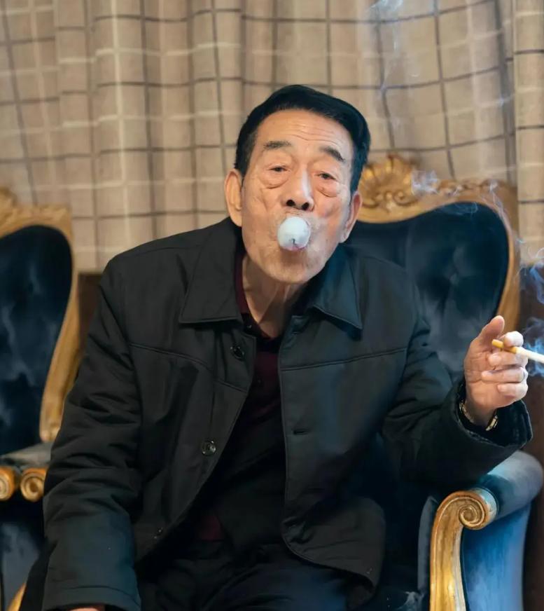 每天2包烟，顿顿8两白酒，70岁李琦跟去世前杨少华状态如出一辙_每天2包烟，顿顿8两白酒，70岁李琦跟去世前杨少华状态如出一辙_