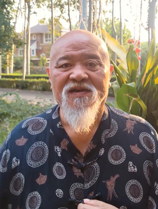 _每天2包烟，顿顿8两白酒，70岁李琦跟去世前杨少华状态如出一辙_每天2包烟，顿顿8两白酒，70岁李琦跟去世前杨少华状态如出一辙