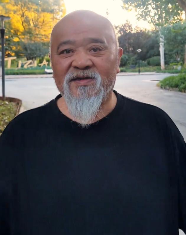 _每天2包烟，顿顿8两白酒，70岁李琦跟去世前杨少华状态如出一辙_每天2包烟，顿顿8两白酒，70岁李琦跟去世前杨少华状态如出一辙