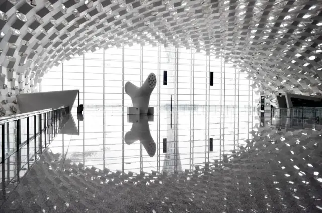 从深圳去惠州平潭机场__眼睛用力闭上会疼