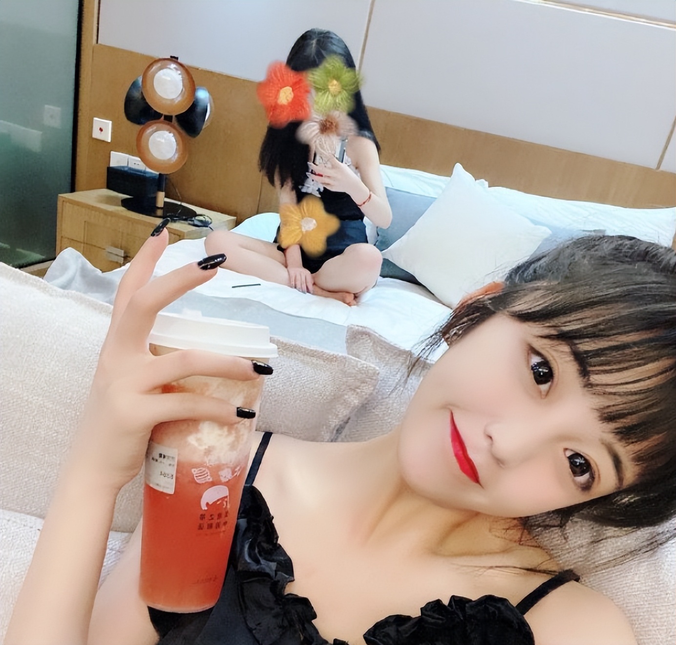 _失控！司晓迪被曝猛料，撕开内娱遮羞布，16位男顶流彻底凉了？_失控！司晓迪被曝猛料，撕开内娱遮羞布，16位男顶流彻底凉了？