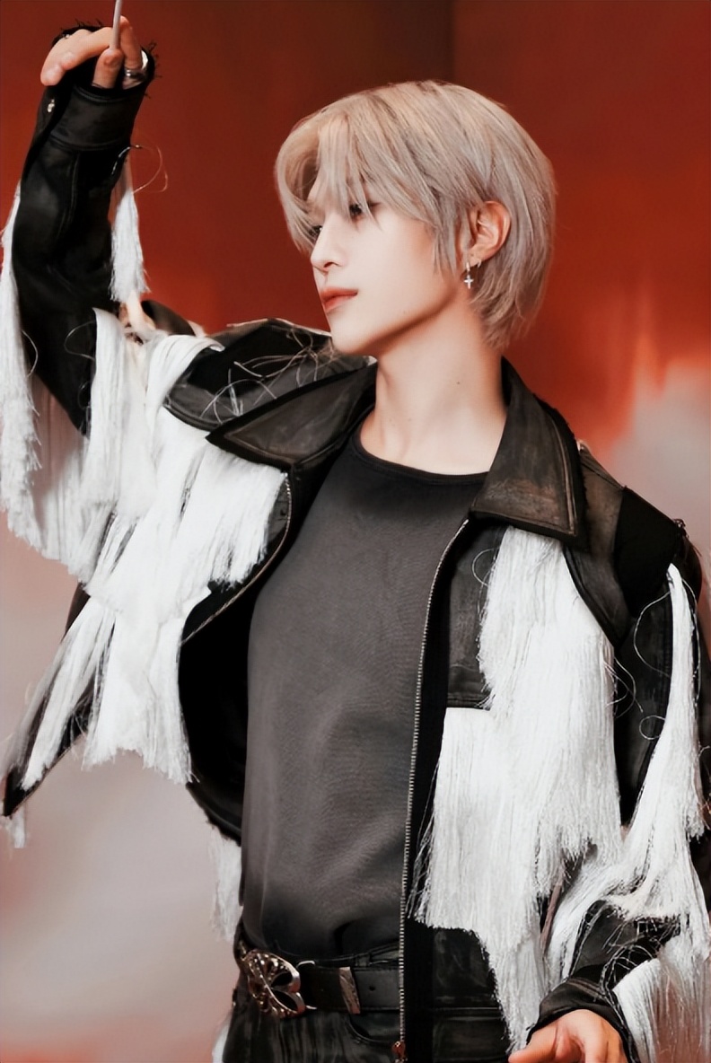 失控！司晓迪被曝猛料，撕开内娱遮羞布，16位男顶流彻底凉了？__失控！司晓迪被曝猛料，撕开内娱遮羞布，16位男顶流彻底凉了？