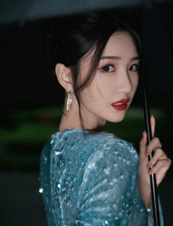 “出轨门”8年后，陈翔再陷入司晓迪点名风波，幸亏毛晓彤跑得快_“出轨门”8年后，陈翔再陷入司晓迪点名风波，幸亏毛晓彤跑得快_