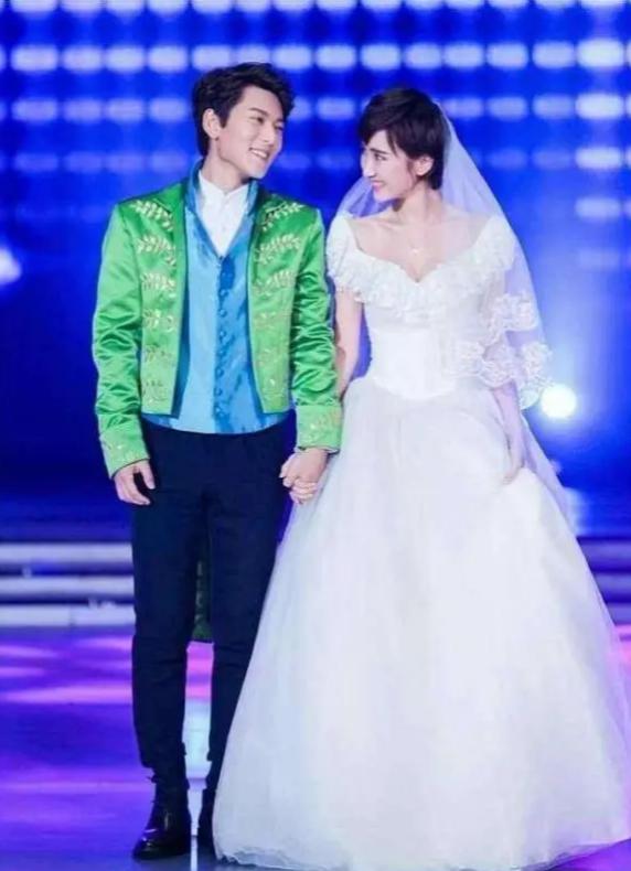 _“出轨门”8年后，陈翔再陷入司晓迪点名风波，幸亏毛晓彤跑得快_“出轨门”8年后，陈翔再陷入司晓迪点名风波，幸亏毛晓彤跑得快