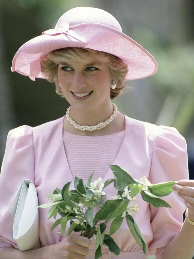 珍珠专场|| 无论18岁还是80岁，总是会为它再一次心动__珍珠专场|| 无论18岁还是80岁，总是会为它再一次心动