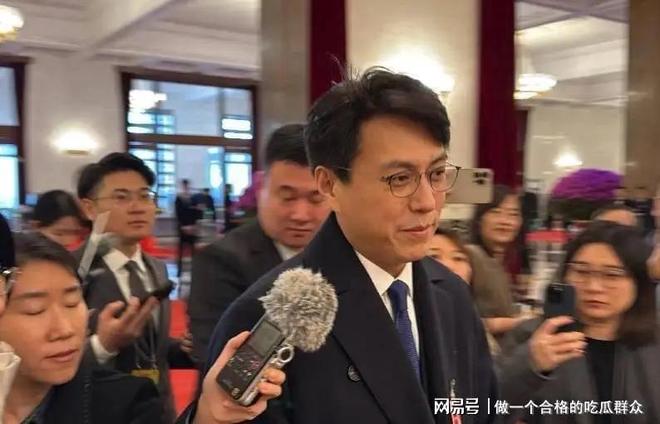 _娱乐圈的曝光_曝光娱乐圈小说