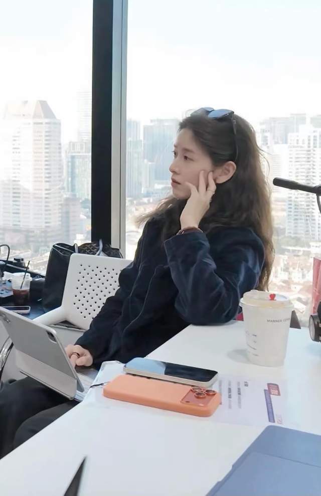 刘强东一撮头发__刘强东染发吗