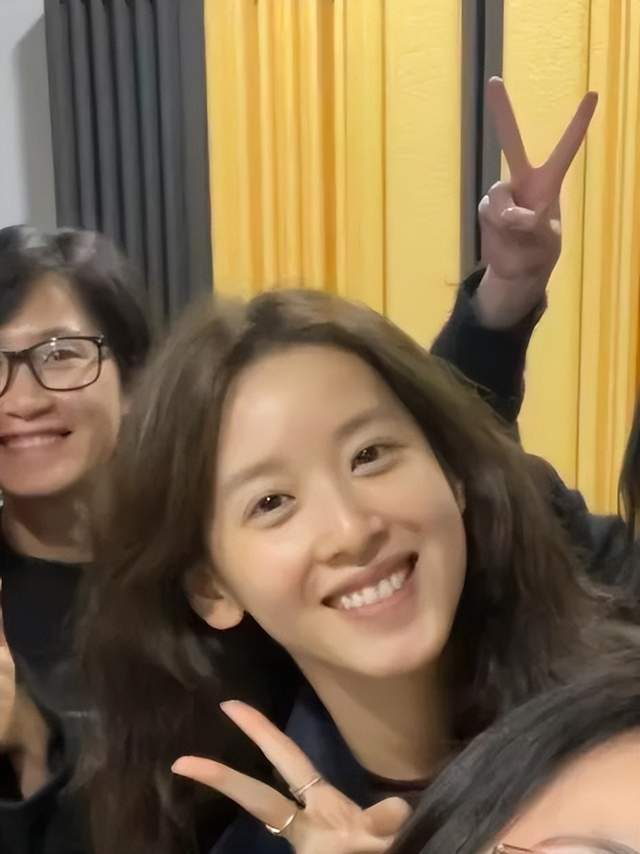 刘强东染发吗_刘强东一撮头发_