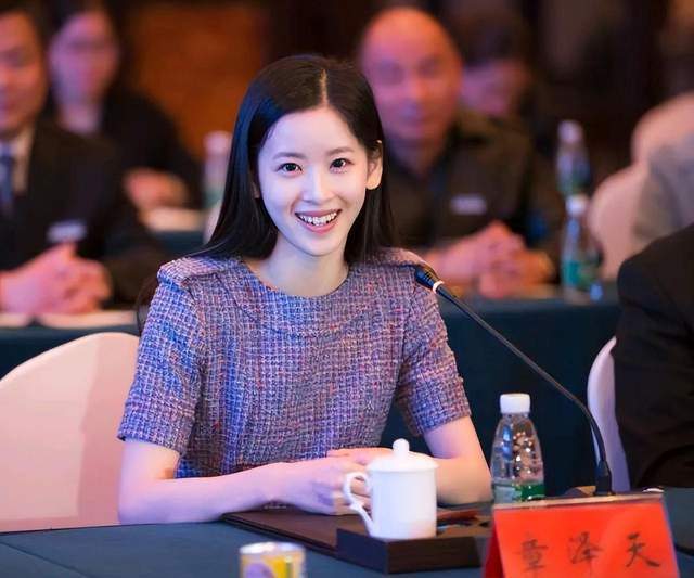 刘强东染发吗_刘强东一撮头发_