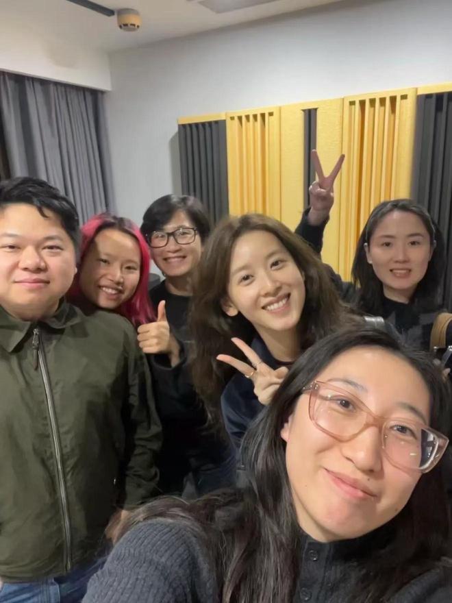 _章泽天素颜照片曝光_章泽天跳舞旧照曝光