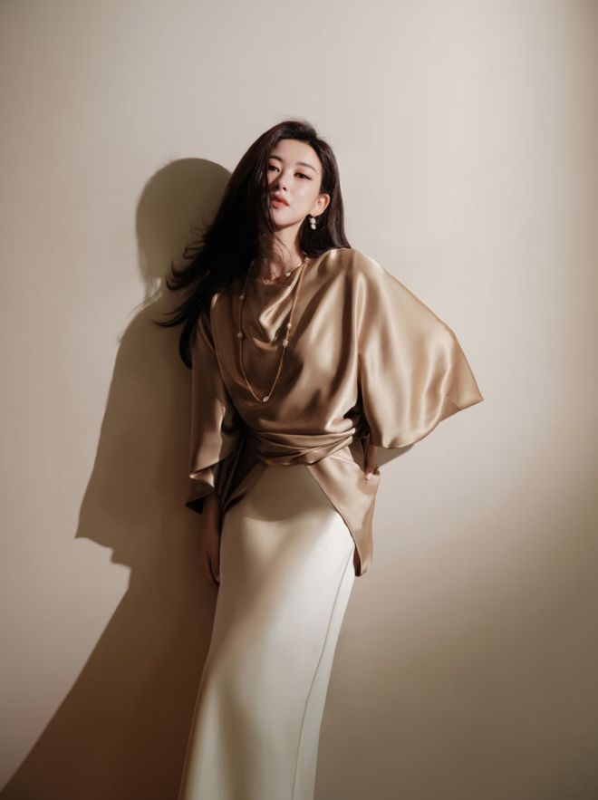 _朱珠美上热搜的老钱风穿搭，太值得借鉴了！_朱珠美上热搜的老钱风穿搭，太值得借鉴了！